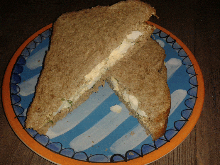 Tuinkers en Eiersalade Sandwich