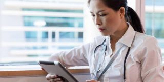 mensen die moeten weten dat je zwanger bent